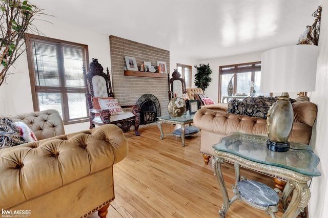 38831 Townhall Street, Harrison Twp, MI 48045