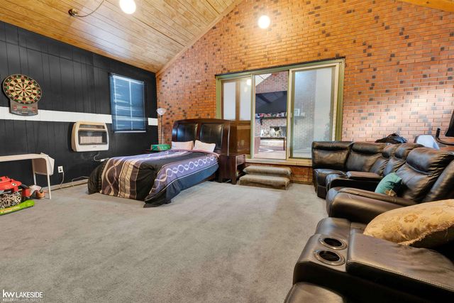 38831 Townhall Street, Harrison Twp, MI 48045