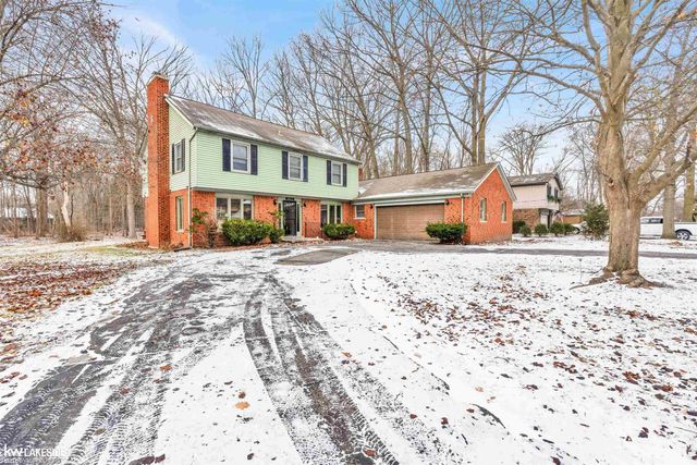 38831 Townhall Street, Harrison Twp, MI 48045