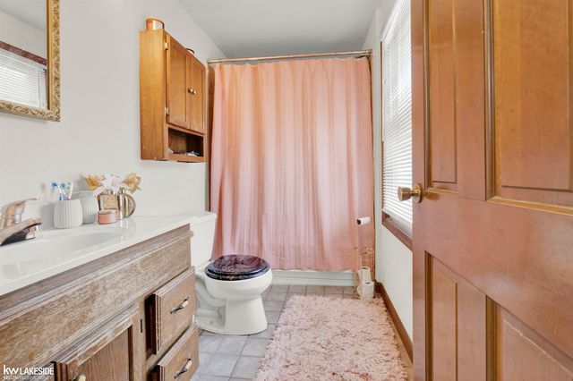 38831 Townhall Street, Harrison Twp, MI 48045