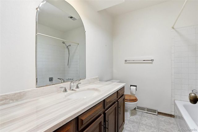 2009 S Macon Way, Aurora, CO 80014