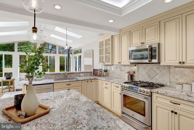 9127 SOUTHWICK ST, Fairfax, VA 22031