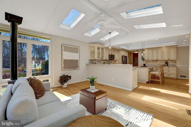 9127 SOUTHWICK ST, Fairfax, VA 22031