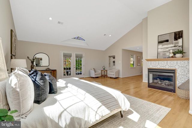 9127 SOUTHWICK ST, Fairfax, VA 22031