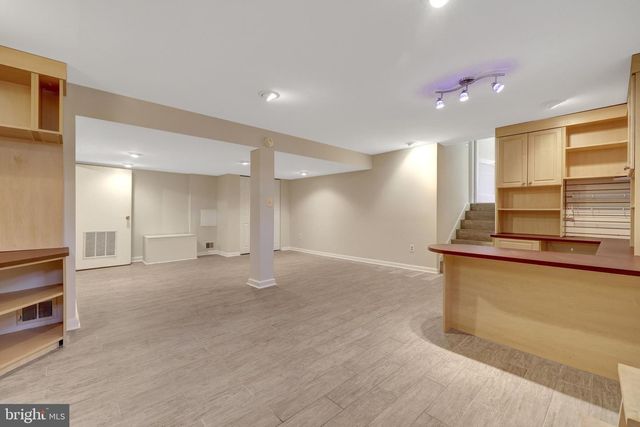 9127 SOUTHWICK ST, Fairfax, VA 22031