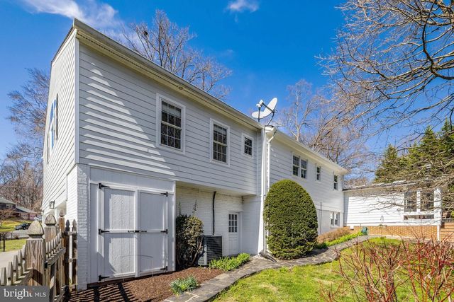 9127 SOUTHWICK ST, Fairfax, VA 22031