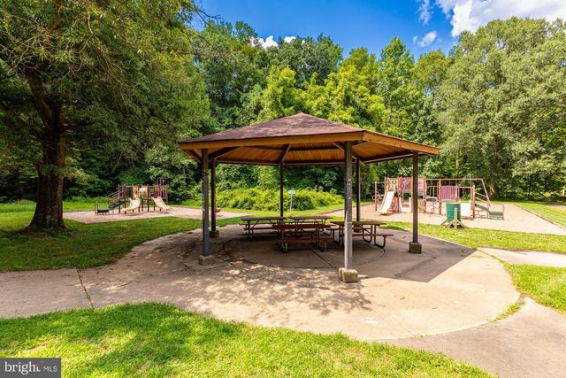 9127 SOUTHWICK ST, Fairfax, VA 22031