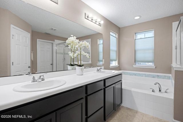 558 GRANT LOGAN Drive, St. Johns, FL 32259