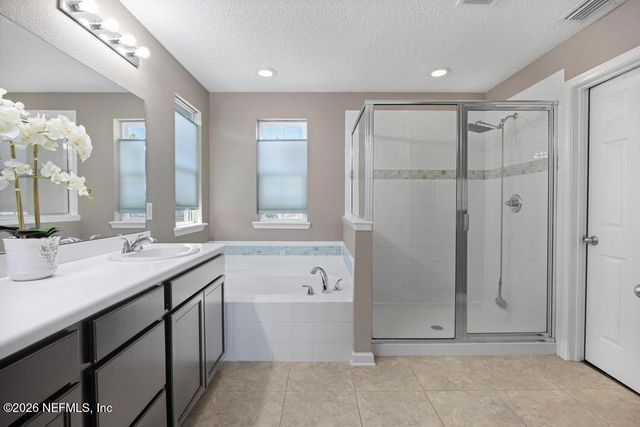 558 GRANT LOGAN Drive, St. Johns, FL 32259