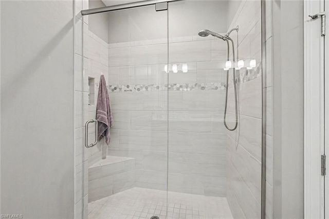 8004 Calle Canovas CT, Naples, FL 34114