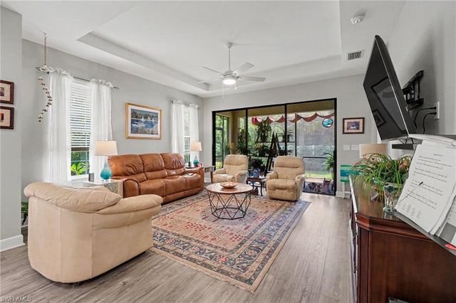 8004 Calle Canovas CT, Naples, FL 34114