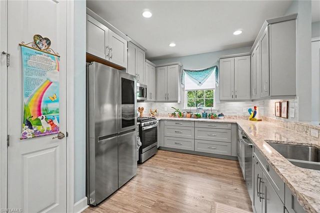 8004 Calle Canovas CT, Naples, FL 34114