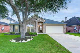 421 Laddingford Lane, League City, TX 77573
