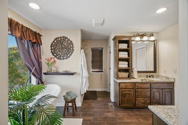 16372 Neel Drive, Claremore, OK 74017