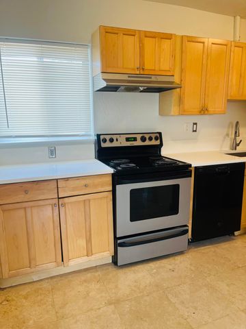 590 NW 40th Court, Oakland Park, FL 33309