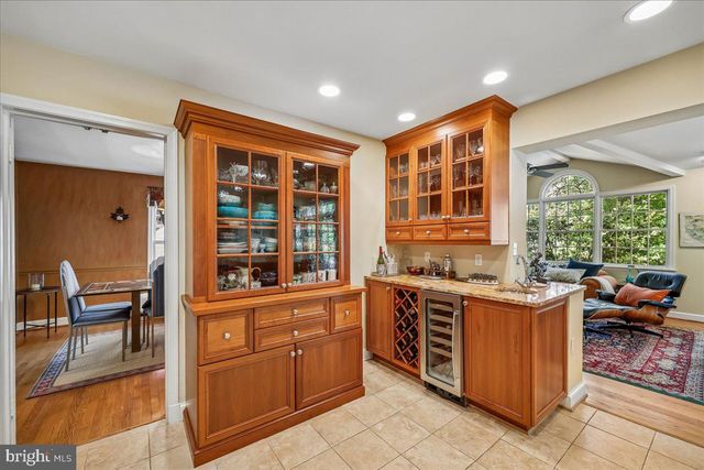 6 OLD STAGE CT, Rockville, MD 20852