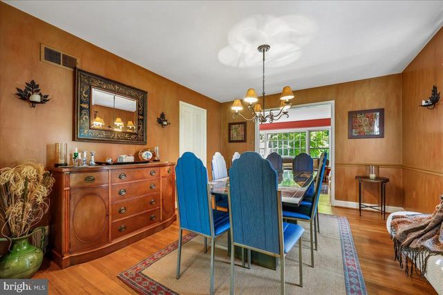 6 OLD STAGE CT, Rockville, MD 20852