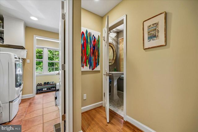 6 OLD STAGE CT, Rockville, MD 20852