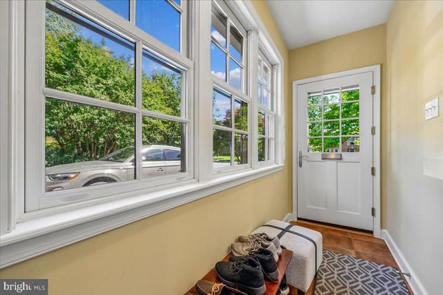 6 OLD STAGE CT, Rockville, MD 20852