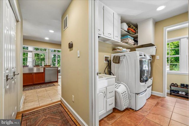 6 OLD STAGE CT, Rockville, MD 20852