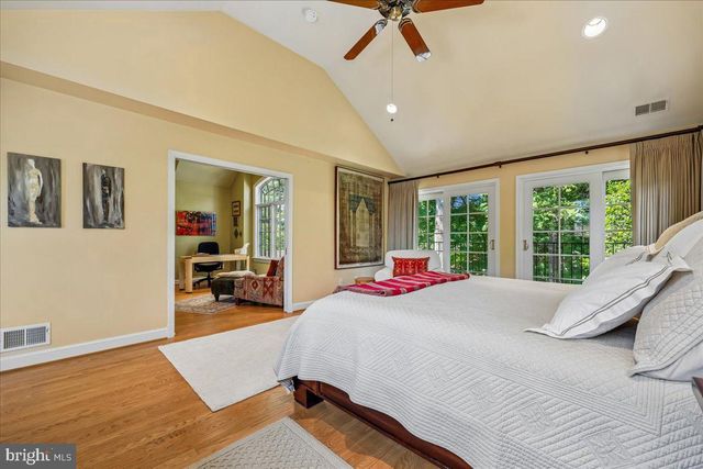 6 OLD STAGE CT, Rockville, MD 20852
