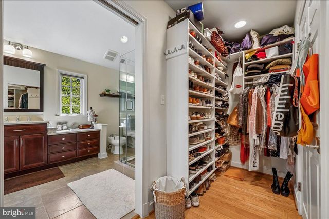 6 OLD STAGE CT, Rockville, MD 20852