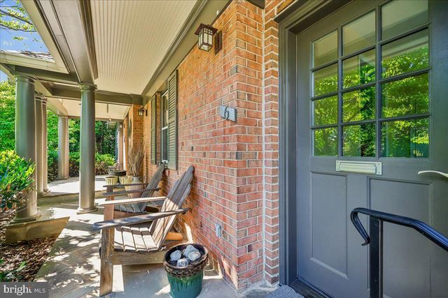 6 OLD STAGE CT, Rockville, MD 20852