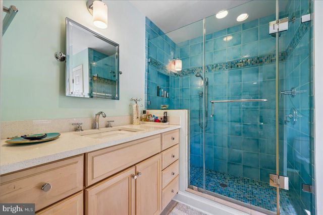 6 OLD STAGE CT, Rockville, MD 20852
