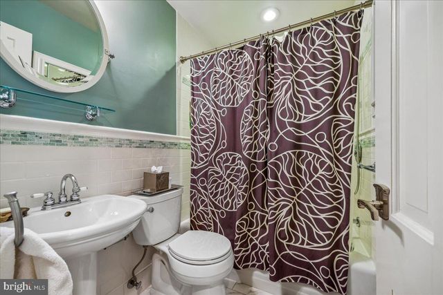 6 OLD STAGE CT, Rockville, MD 20852