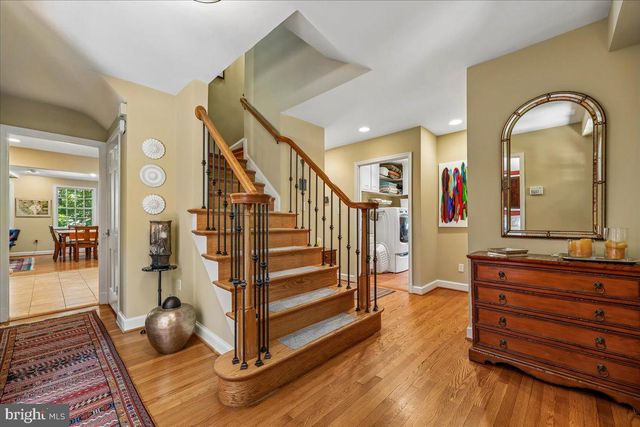 6 OLD STAGE CT, Rockville, MD 20852