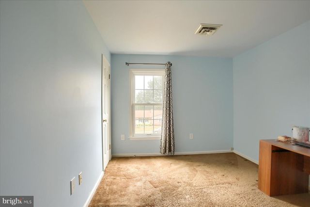 319 HILLCREST DR, New Cumberland, PA 17070