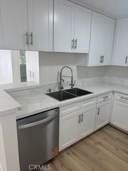 1616 S Barrington 201, Los Angeles, CA 90025