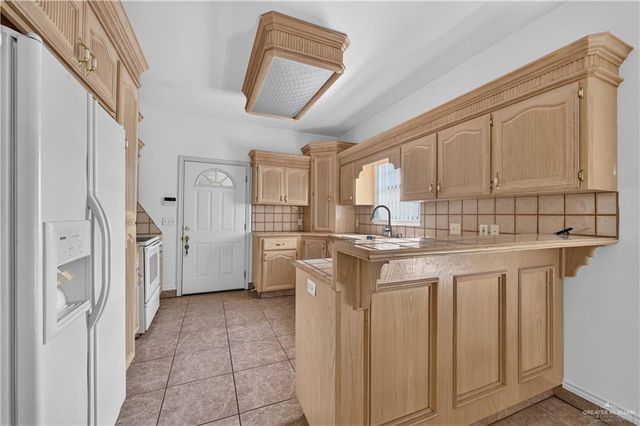 126 Amy Drive, San Juan, TX 78589
