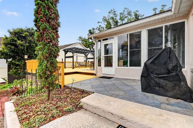 57 TOWNHILL DRIVE, Eustis, FL 32726