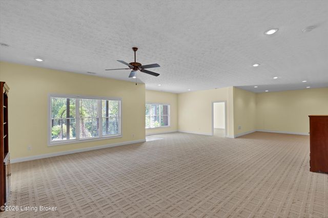 12523 Valley Pine Dr, Louisville, KY 40299