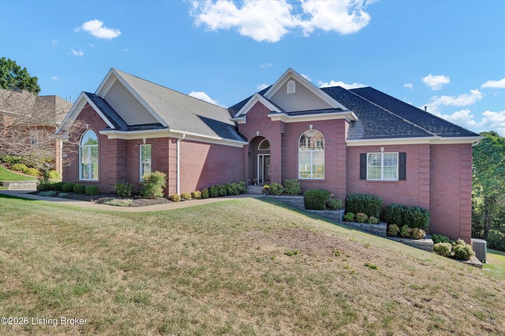 12523 Valley Pine Dr, Louisville, KY 40299