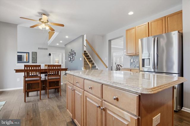 17 CARRIAGE CIR, Royersford, PA 19468