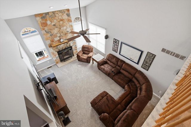 17 CARRIAGE CIR, Royersford, PA 19468