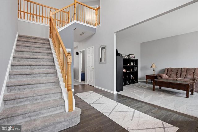 17 CARRIAGE CIR, Royersford, PA 19468