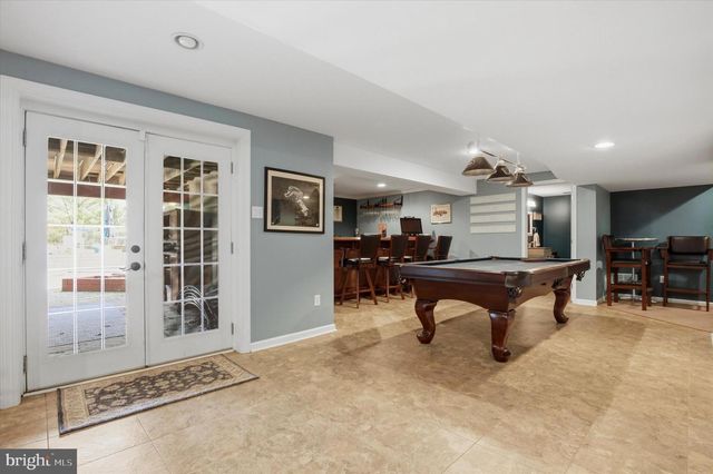 17 CARRIAGE CIR, Royersford, PA 19468