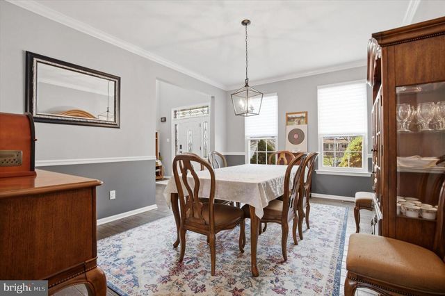 17 CARRIAGE CIR, Royersford, PA 19468