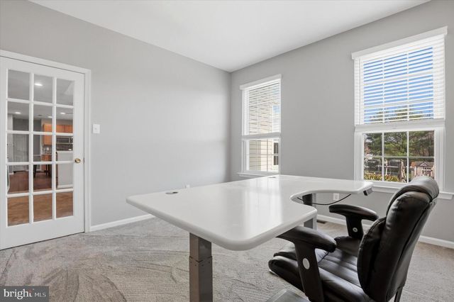 17 CARRIAGE CIR, Royersford, PA 19468