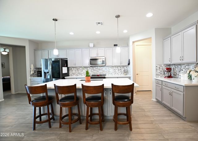 18397 W Ida Lane, Surprise, AZ 85387