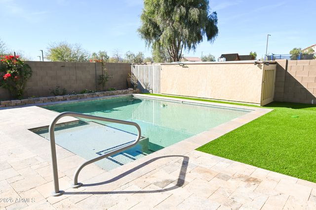 18397 W Ida Lane, Surprise, AZ 85387