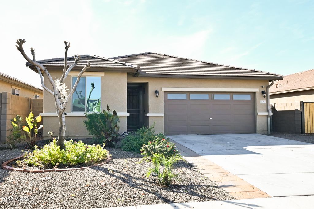18397 W Ida Lane, Surprise, AZ 85387