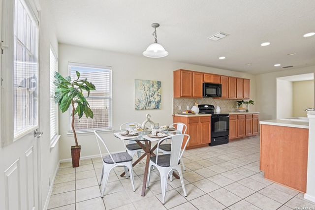 5508 COLUMBIA DR, Cibolo, TX 78108