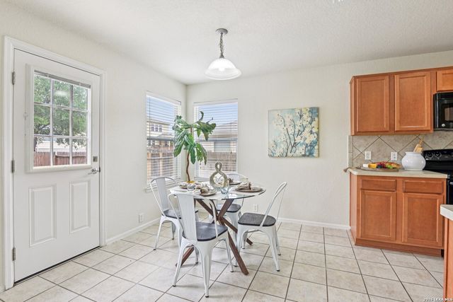 5508 COLUMBIA DR, Cibolo, TX 78108