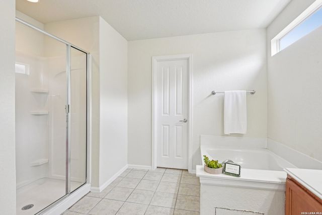 5508 COLUMBIA DR, Cibolo, TX 78108