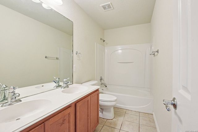 5508 COLUMBIA DR, Cibolo, TX 78108