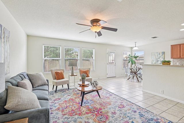 5508 COLUMBIA DR, Cibolo, TX 78108